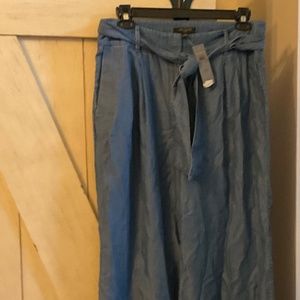 Ann Taylor wide leg denim pant 12P